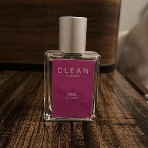 CLEAN Classic Skin & Vanilla Fragrance | 1 fl. oz.